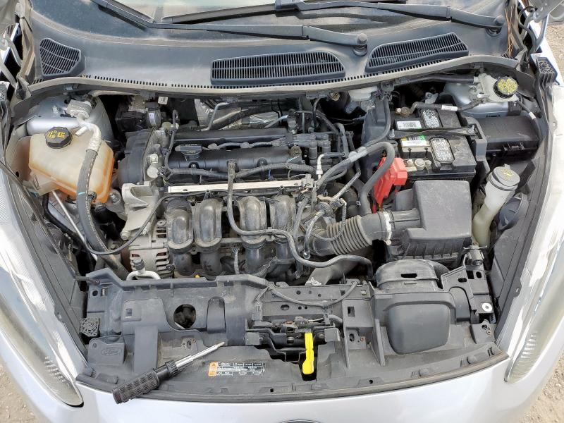 3FADP4BJXJM108432 - 2018 FORD FIESTA SE Argintiu fotografie 11