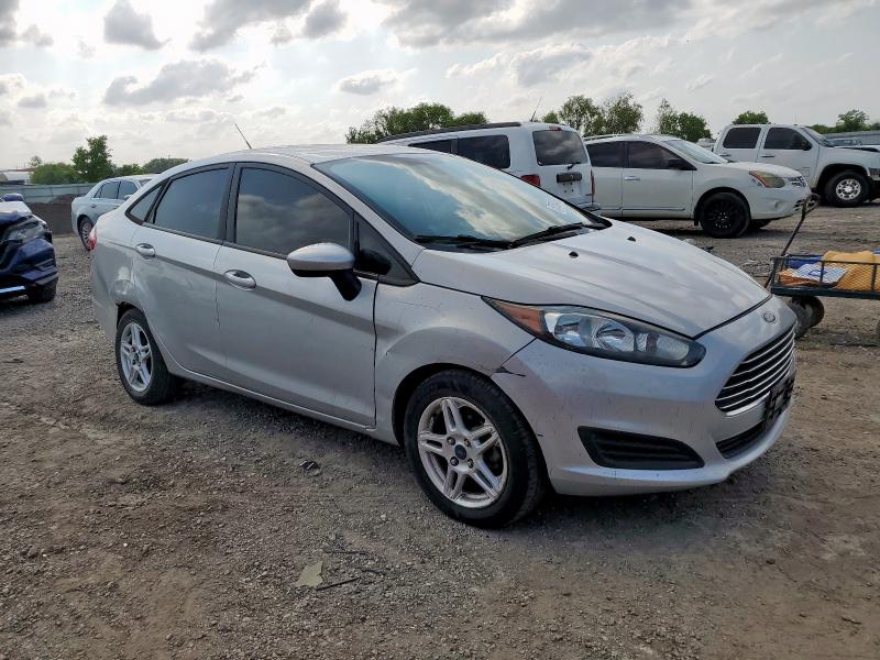 3FADP4BJXJM108432 - 2018 FORD FIESTA SE Argintiu fotografie 4
