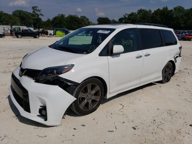 5TDXZ3DC0JS947533 - 2018 TOYOTA SIENNA SE WHITE photo 1