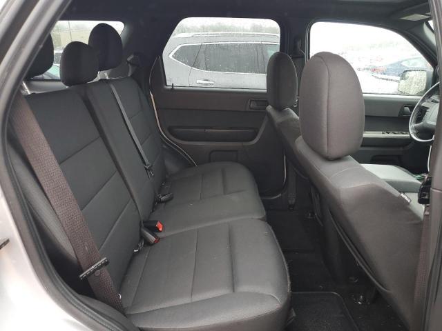 1FMCU9D77CKA46698 - 2012 FORD ESCAPE XLT SILVER photo 11