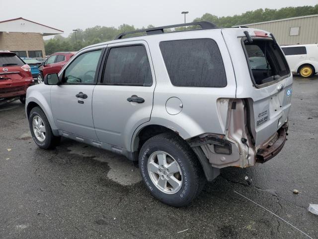 1FMCU9D77CKA46698 - 2012 FORD ESCAPE XLT SILVER photo 2