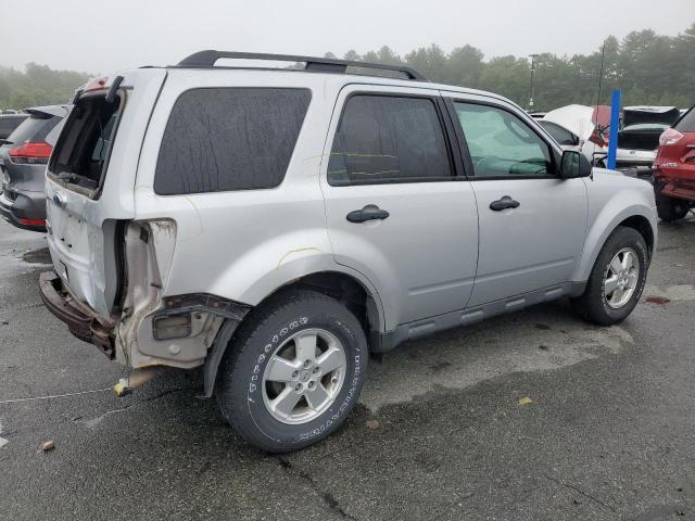 1FMCU9D77CKA46698 - 2012 FORD ESCAPE XLT SILVER photo 3