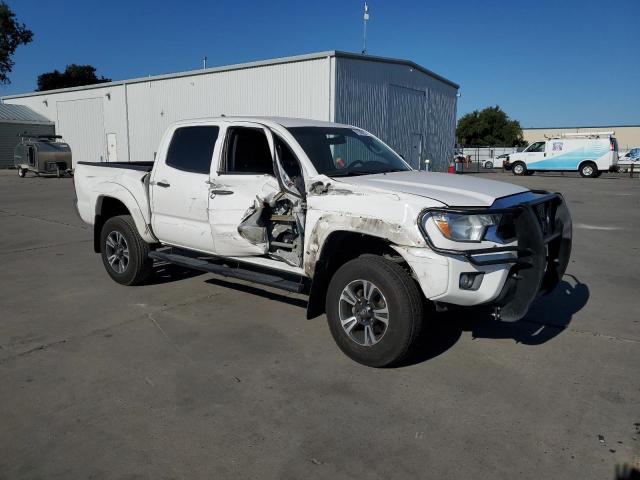 5TFJU4GN2FX088261 - 2015 TOYOTA TACOMA DOUBLE CAB PRERUNNER WHITE photo 4
