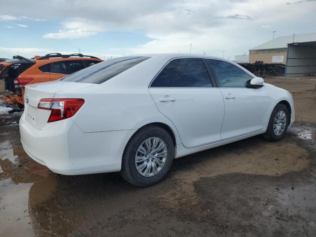 4T4BF1FK2DR283913 - 2013 TOYOTA CAMRY L WHITE photo 3