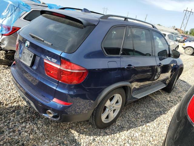 5UXZW0C59CL667082 - 2012 BMW X5 XDRIVE35D BLUE photo 3