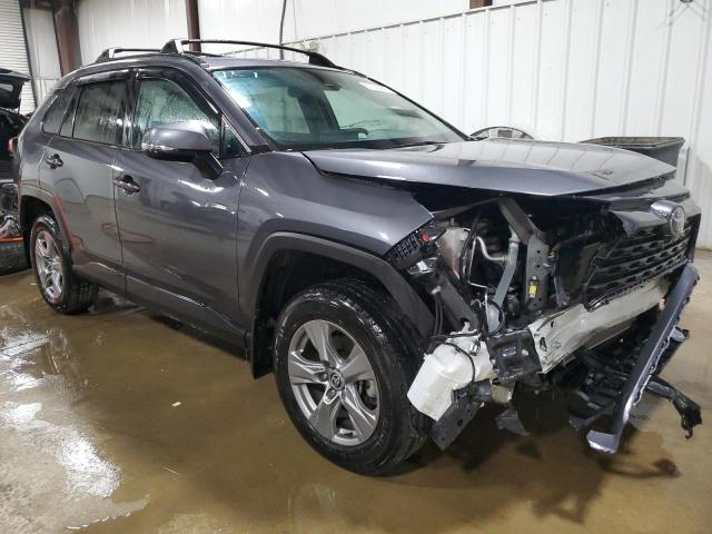 2T3P1RFV3RC424043 - 2024 TOYOTA RAV4 XLE GRAY photo 4