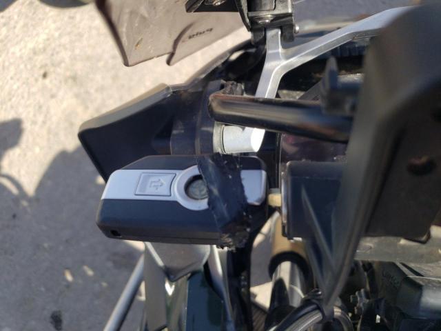 WB10M0308N6E98291 - 2022 BMW R 1250 GS GREEN photo 8