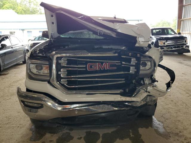 3GTP1NEC1JG216559 - 2018 GMC SIERRA C1500 SLT WHITE photo 5