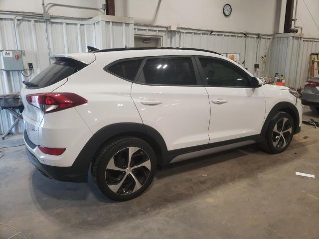 KM8J3CA22JU821393 - 2018 HYUNDAI TUCSON VALUE WHITE photo 3