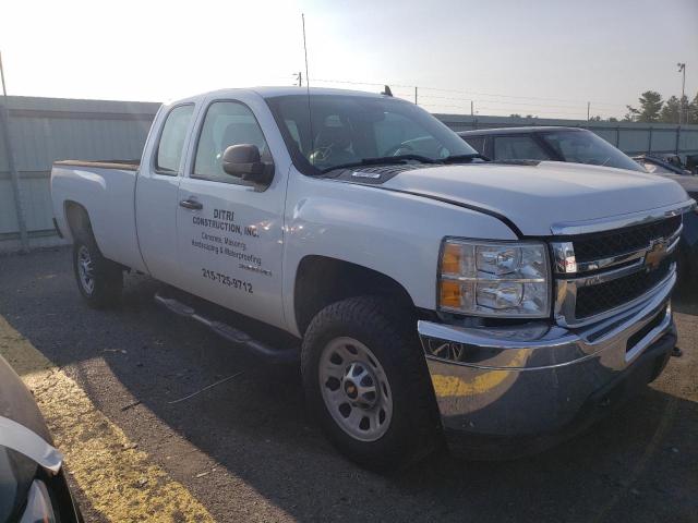 1GC5CZCG3DZ242762 - 2013 CHEVROLET SILVERADO C3500 WHITE photo 4