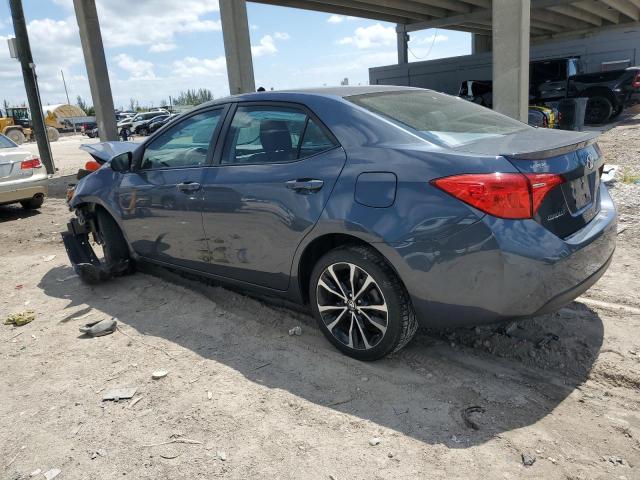 2T1BURHE8HC839302 - 2017 TOYOTA COROLLA L GRAY photo 2