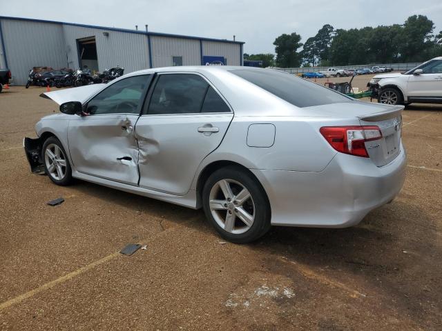 4T1BF1FK1EU732638 - 2014 TOYOTA CAMRY L SILVER photo 2