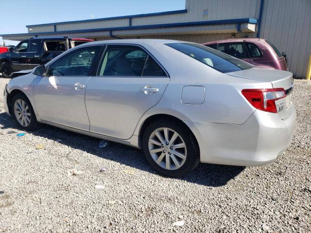 4T1BF1FK4DU250096 - 2013 TOYOTA CAMRY L SILVER photo 2