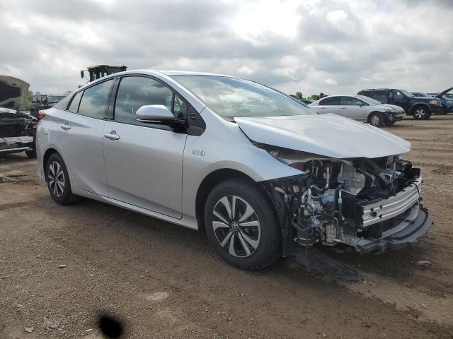 JTDKARFP4H3035696 - 2017 TOYOTA PRIUS PRIM SILVER photo 4