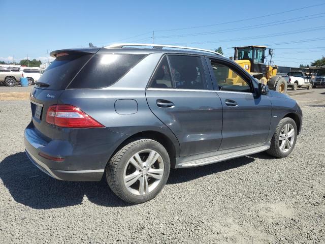 4JGDA5HB8CA829877 - 2012 MERCEDES-BENZ ML 350 4MATIC BLUE photo 3