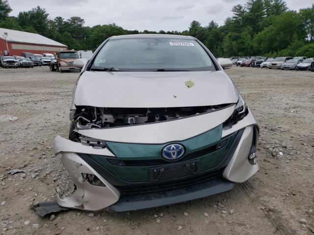 JTDKARFP0K3110336 - 2019 TOYOTA PRIUS PRIM SILVER photo 5