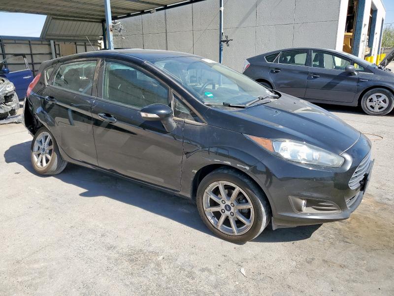 3FADP4EJ3KM156688 - 2019 FORD FIESTA SE Schwarz Foto 4