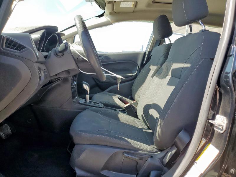 3FADP4EJ3KM156688 - 2019 FORD FIESTA SE Schwarz Foto 7