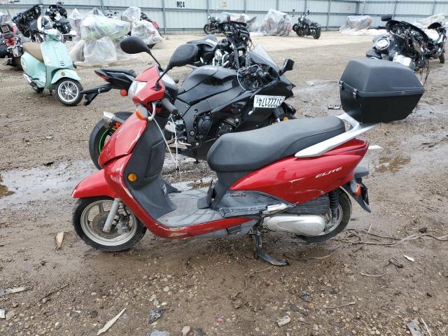 LWBJF1900A1004479 - 2010 HONDA ELITE RED photo 3