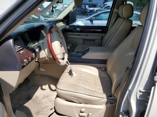 5LMFU285X6LJ11827 - 2006 LINCOLN NAVIGATOR 奶油色 照片 7