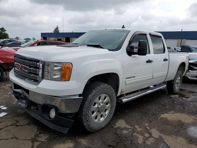 1GT120CGXDF130846 - 2013 GMC SIERRA K2500 SLE WHITE photo 1