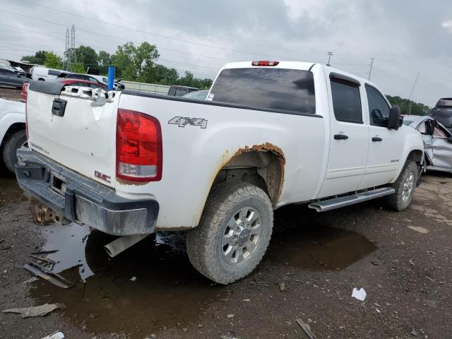 1GT120CGXDF130846 - 2013 GMC SIERRA K2500 SLE WHITE photo 3