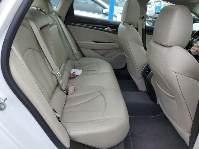 1G4ZP5SS4HU185684 - 2017 BUICK LACROSSE ESSENCE თეთრი ფოტო 10