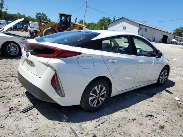 JTDKARFP6J3086106 - 2018 TOYOTA PRIUS PRIM WHITE photo 3