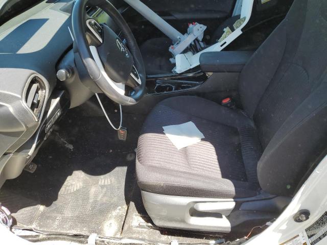 JTDKARFP6J3086106 - 2018 TOYOTA PRIUS PRIM WHITE photo 7