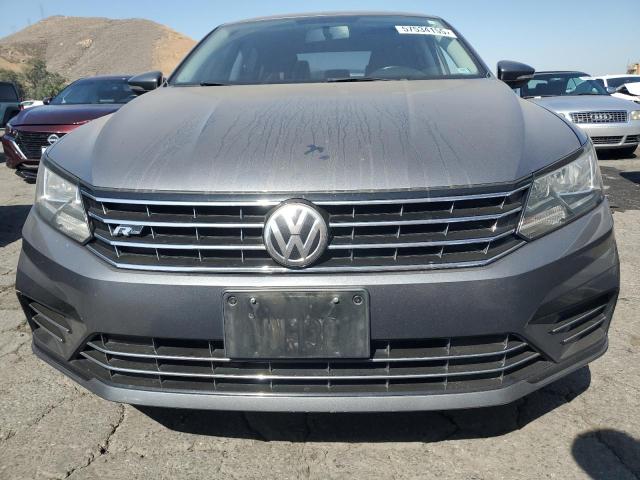 1VWDT7A36HC007178 - 2017 VOLKSWAGEN PASSAT R-LINE ნაცრისფერი ფოტო 5