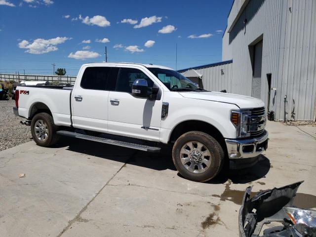 1FT7W2BT9JEB20707 - 2018 FORD F250 SUPER DUTY WHITE photo 4