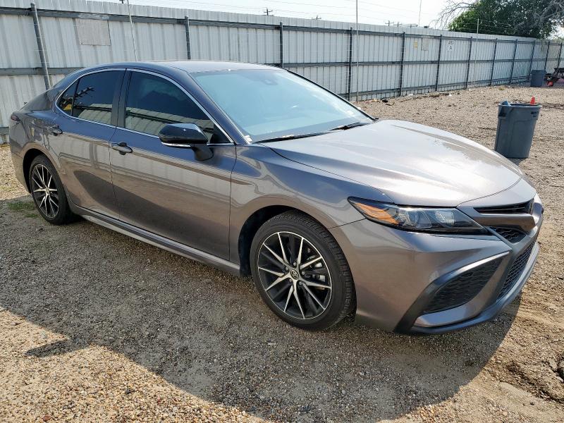 4T1G11AK0RU238272 - 2024 TOYOTA CAMRY SE NIGHT SHADE GRAY photo 4