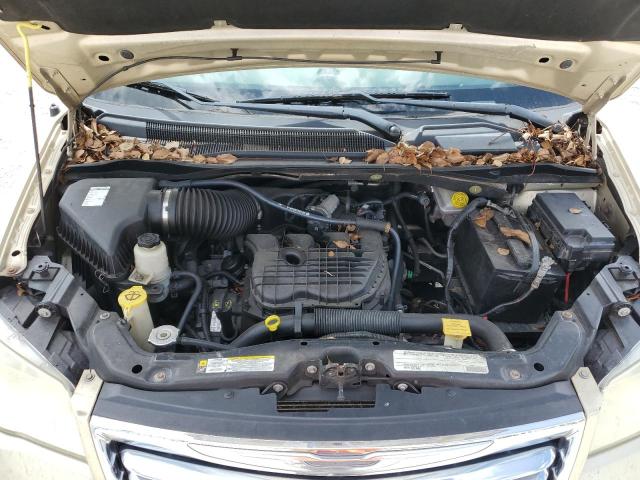 2A4RR8DG0BR716600 - 2011 CHRYSLER TOWN & COU TOURING L GOLD photo 12