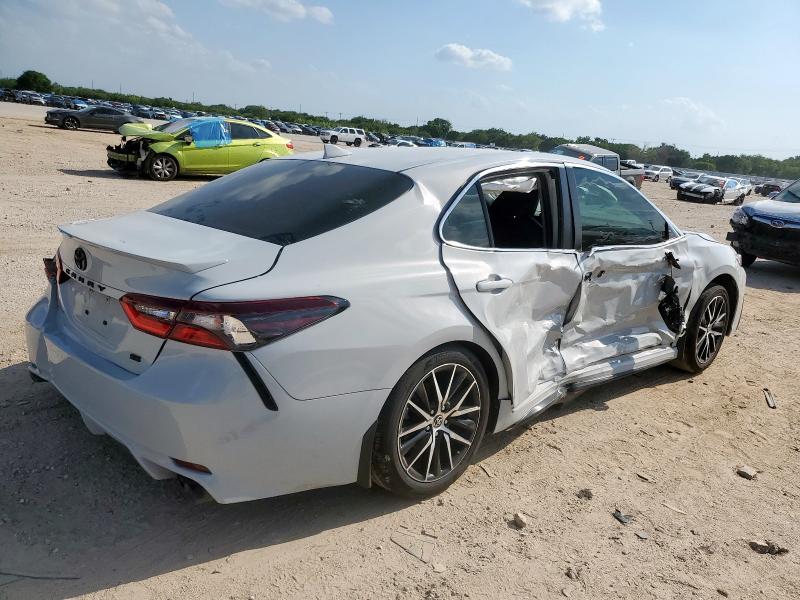 4T1G11AK4RU238176 - 2024 TOYOTA CAMRY SE NIGHT SHADE WHITE photo 3