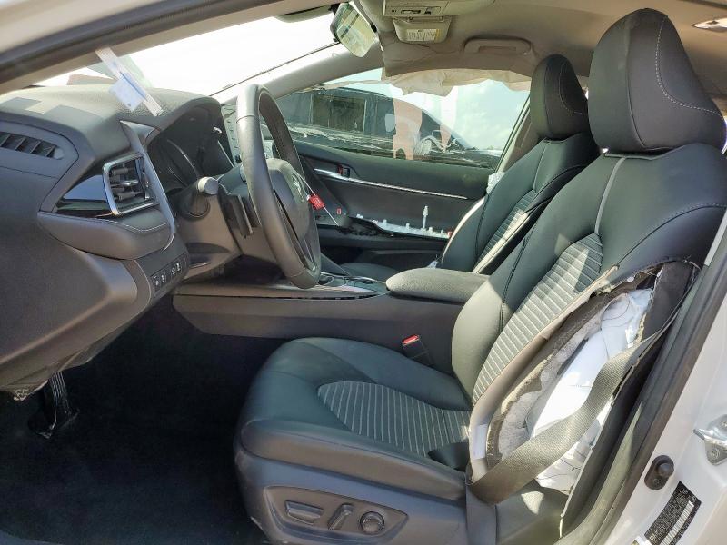 4T1G11AK4RU238176 - 2024 TOYOTA CAMRY SE NIGHT SHADE WHITE photo 7