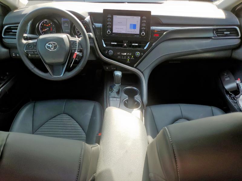 4T1G11AK4RU238176 - 2024 TOYOTA CAMRY SE NIGHT SHADE WHITE photo 8