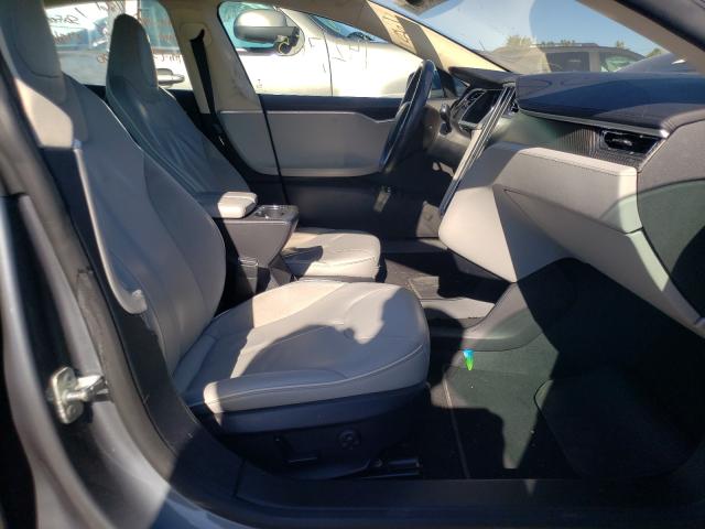 5YJSA1CP3DFP07460 - 2013 TESLA MODEL S Сірий фото 5