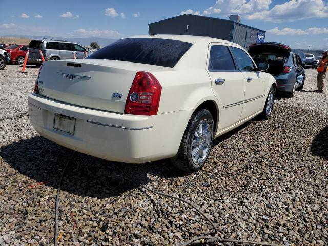 2C3CK5CV6AH223916 - 2010 CHRYSLER 300 TOURING WHITE photo 4