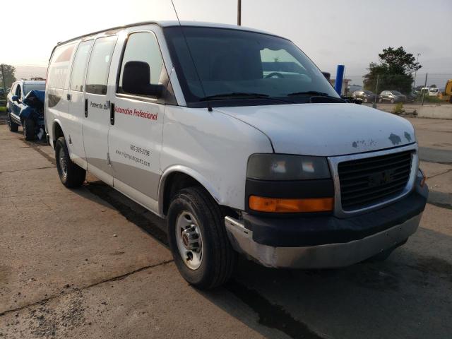 1GTW7FBG9C1143840 - 2012 GMC SAVANA G2500 WHITE photo 4