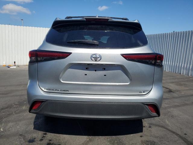 5TDGZRAH8MS521371 - 2021 TOYOTA HIGHLANDER XLE SILVER photo 6