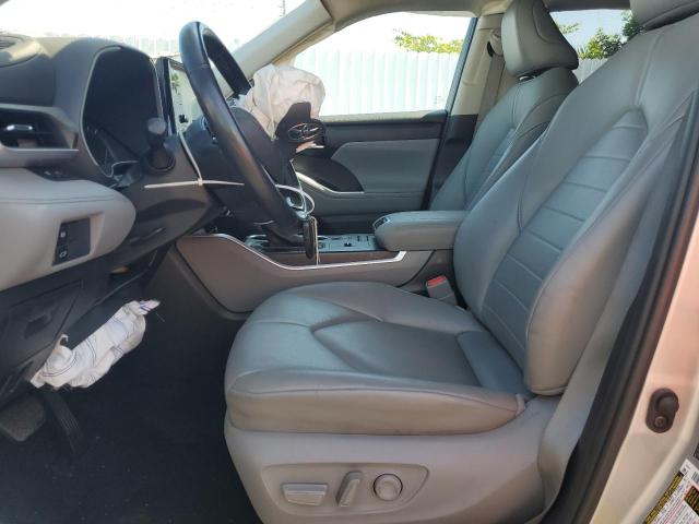 5TDGZRAH8MS521371 - 2021 TOYOTA HIGHLANDER XLE SILVER photo 7