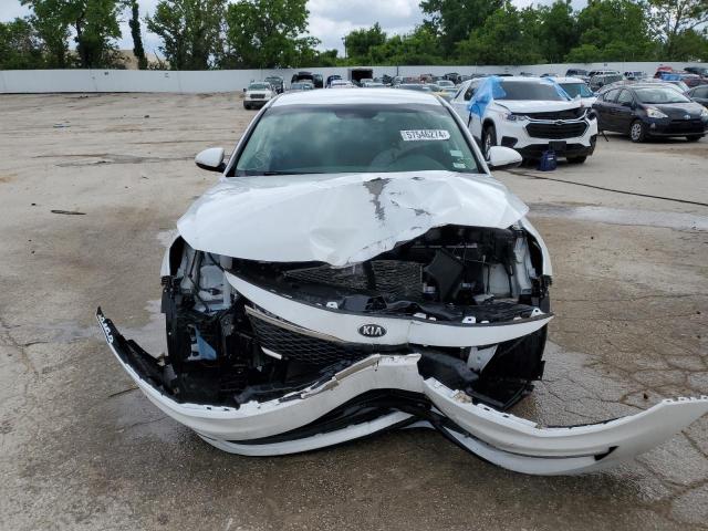 5XXGT4L33JG235916 - 2018 KIA OPTIMA LX WHITE photo 5