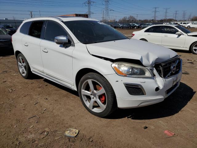 YV4902DZ5D2389740 - 2013 VOLVO XC60 T6 WHITE photo 4