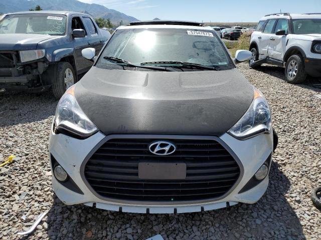 KMHTC6AE6GU302425 - 2016 HYUNDAI VELOSTER TURBO WHITE photo 5