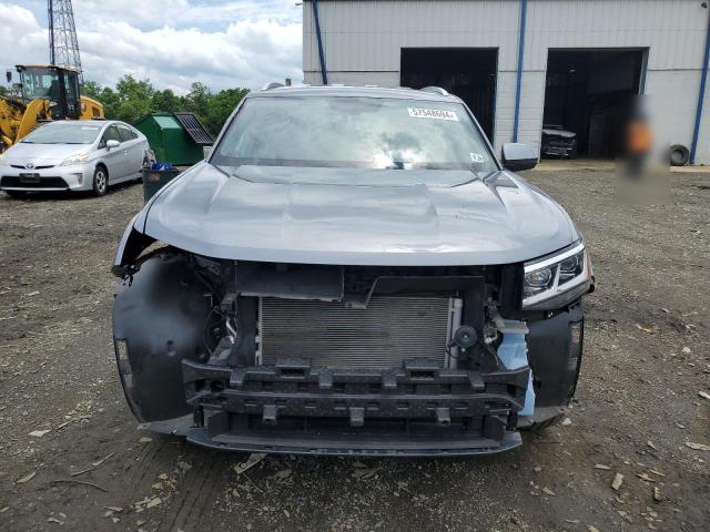 1V2LC2CAXMC208572 - 2021 VOLKSWAGEN ATLAS CROS SE Серый фото 5