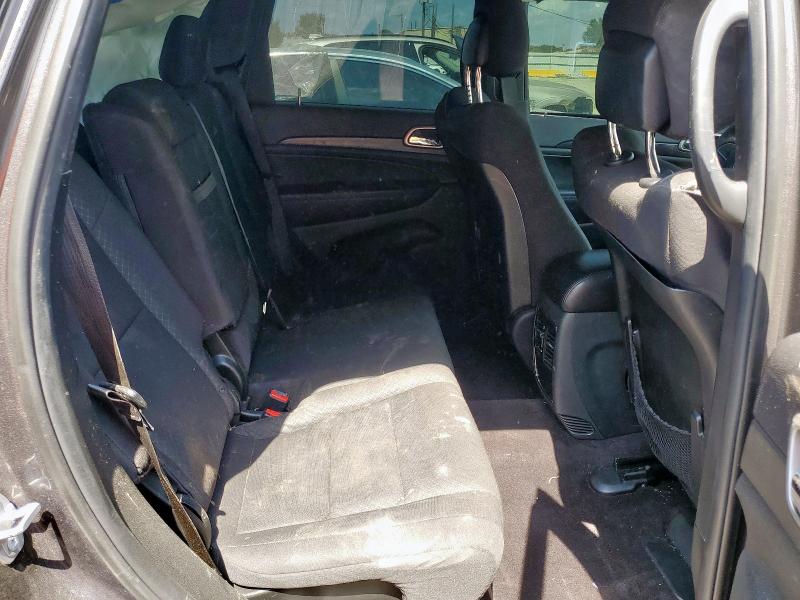 1C4RJEAG6JC438471 - 2018 JEEP GRAND CHEROKEE LAREDO GRAY photo 11