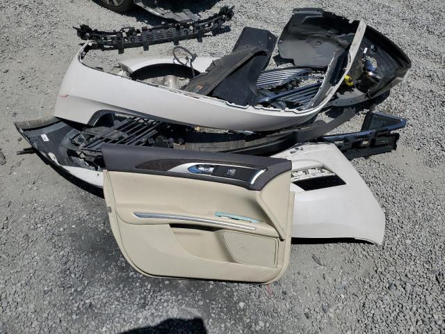 3LN6L2GK2ER803058 - 2014 LINCOLN MKZ 白色 照片 12