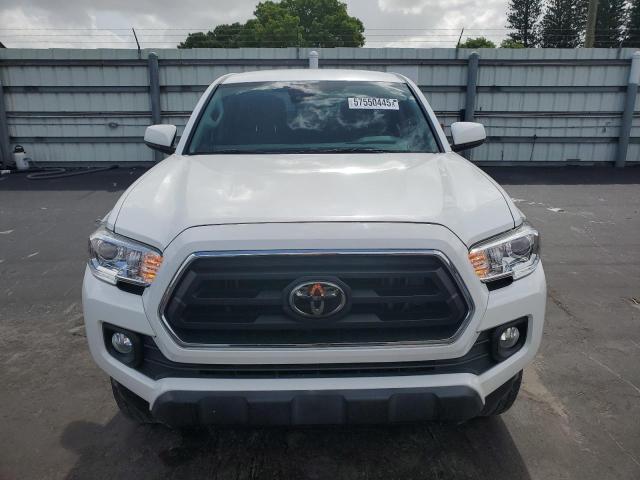3TMBZ5DN2MM031559 - 2021 TOYOTA TACOMA DOUBLE CAB WHITE photo 5