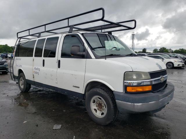 1GAHG39U841214894 - 2004 CHEVROLET EXPRESS 35 WHITE photo 4