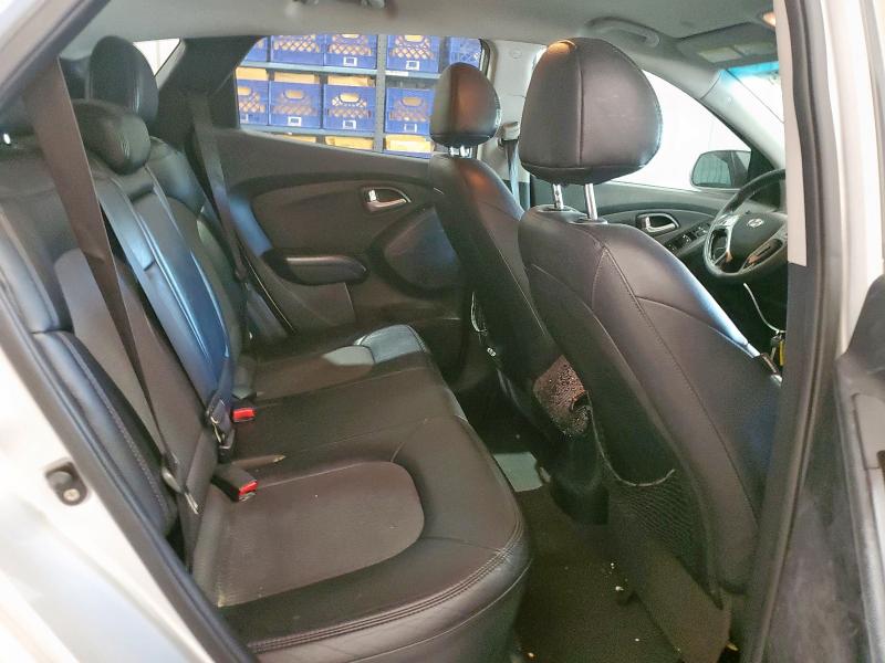 KM8JU3AC2DU655385 - 2013 HYUNDAI TUCSON GLS Srebrny zdjęcie 11